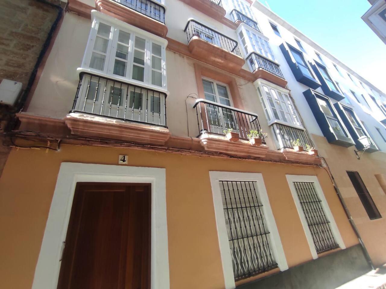 Sh Casa Buda Gran Apartamento En El Centro Cadiz Exterior photo