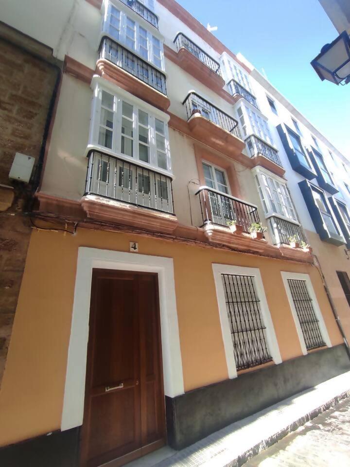 Sh Casa Buda Gran Apartamento En El Centro Cadiz Exterior photo